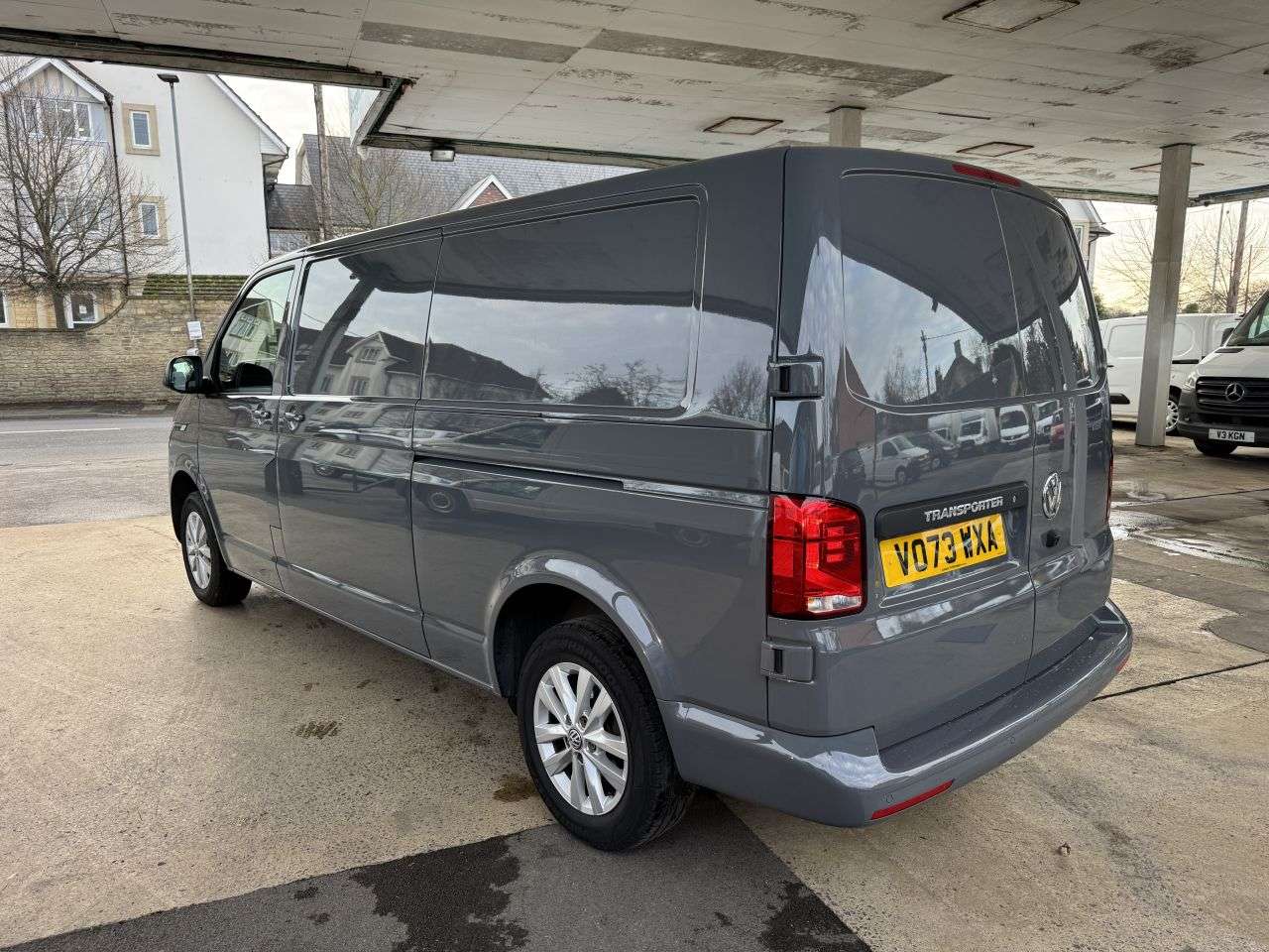 A 2023 VOLKSWAGEN TRANSPORTER 2.0 TDI T30 Highline Panel Van 5dr Diesel Manual FWD LWB Euro 6 (s/s) (150 A 2023 VOLKSWAGEN TRANSPORTER 2.0 TDI T30 Highline Panel Van 5dr Diesel Manual FWD LWB Euro 6 (s/s) (150