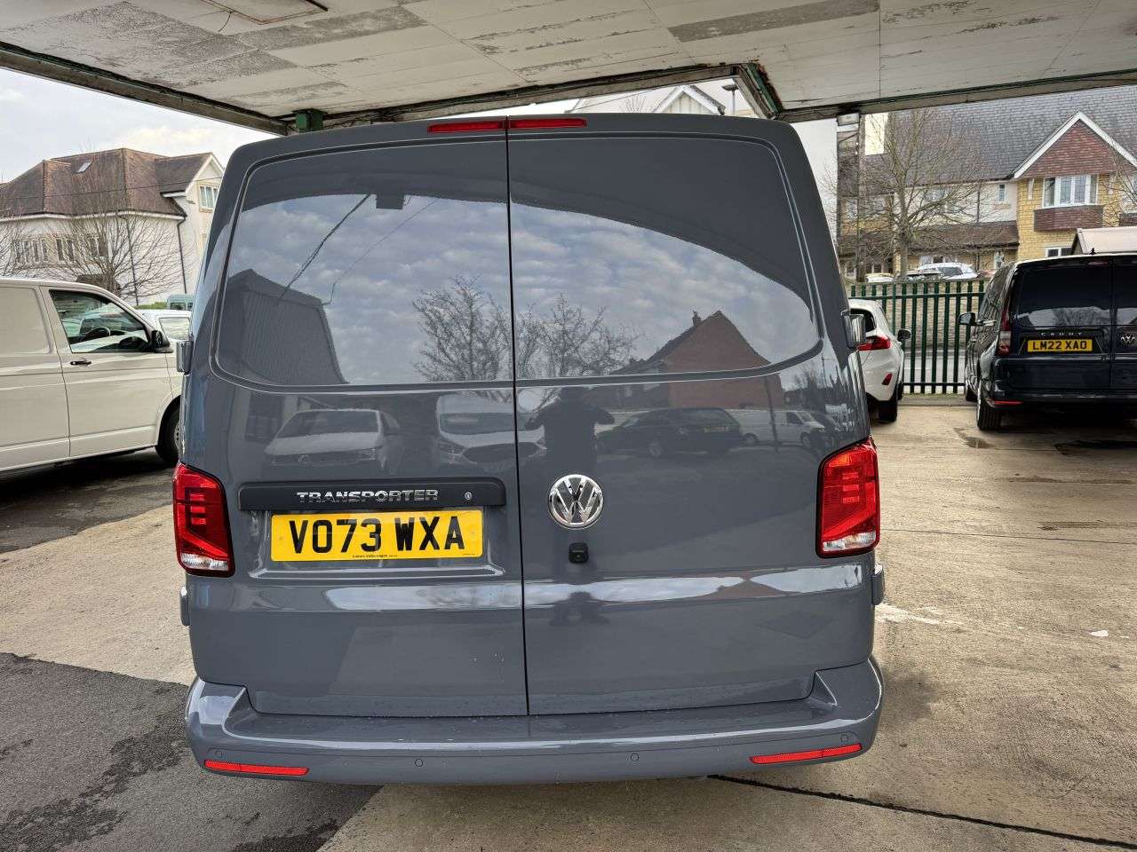 A 2023 VOLKSWAGEN TRANSPORTER 2.0 TDI T30 Highline Panel Van 5dr Diesel Manual FWD LWB Euro 6 (s/s) (150 A 2023 VOLKSWAGEN TRANSPORTER 2.0 TDI T30 Highline Panel Van 5dr Diesel Manual FWD LWB Euro 6 (s/s) (150