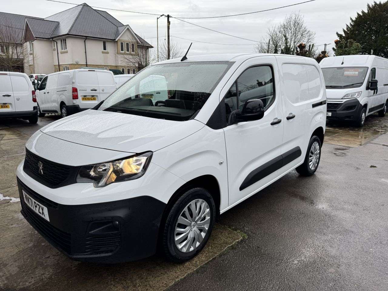 A 2022 PEUGEOT PARTNER 1.5 BlueHDi 1000 Professional Premium Standard Panel Van 5dr Diesel Manual A 2022 PEUGEOT PARTNER 1.5 BlueHDi 1000 Professional Premium Standard Panel Van 5dr Diesel Manual