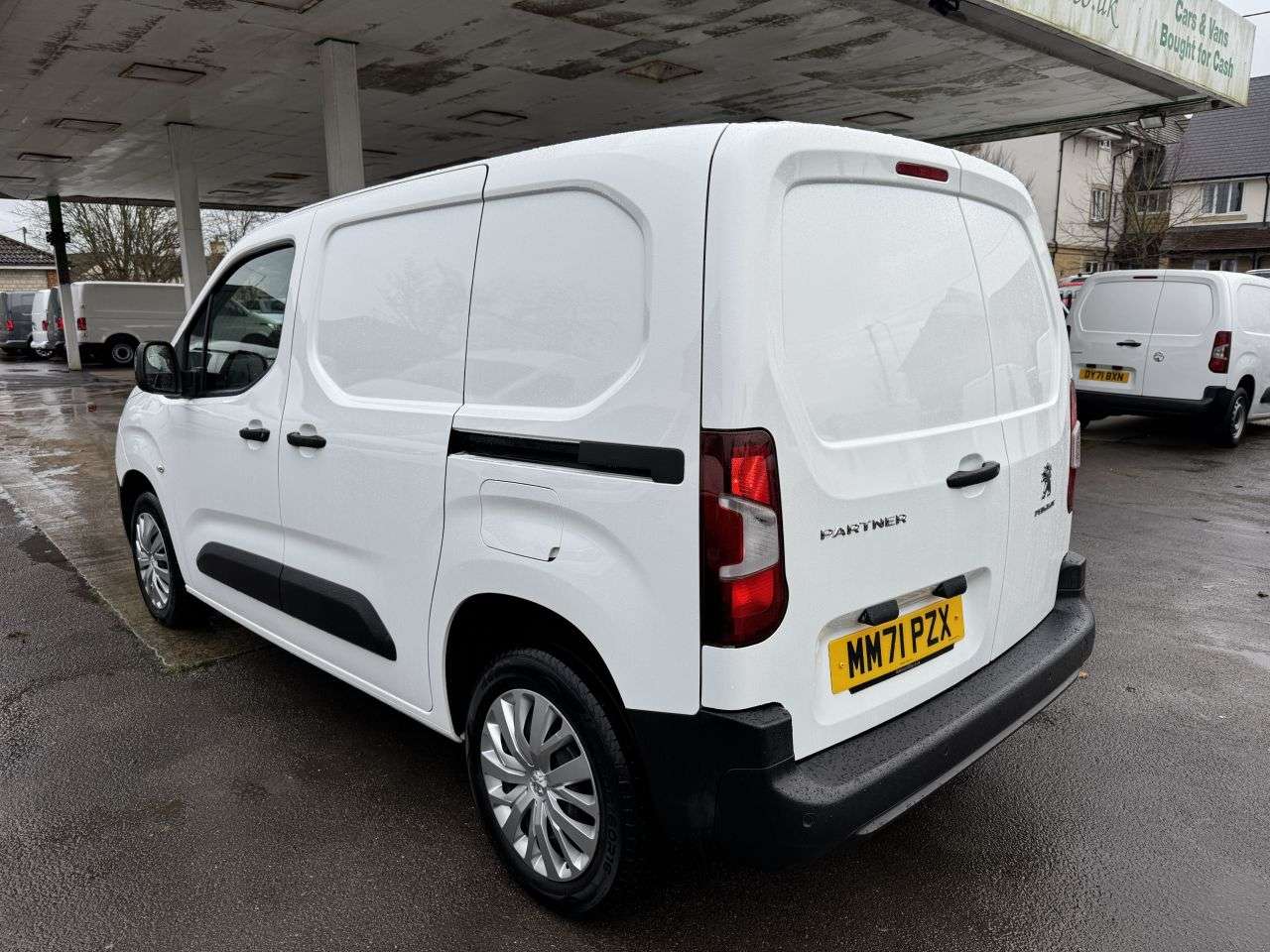 A 2022 PEUGEOT PARTNER 1.5 BlueHDi 1000 Professional Premium Standard Panel Van 5dr Diesel Manual A 2022 PEUGEOT PARTNER 1.5 BlueHDi 1000 Professional Premium Standard Panel Van 5dr Diesel Manual