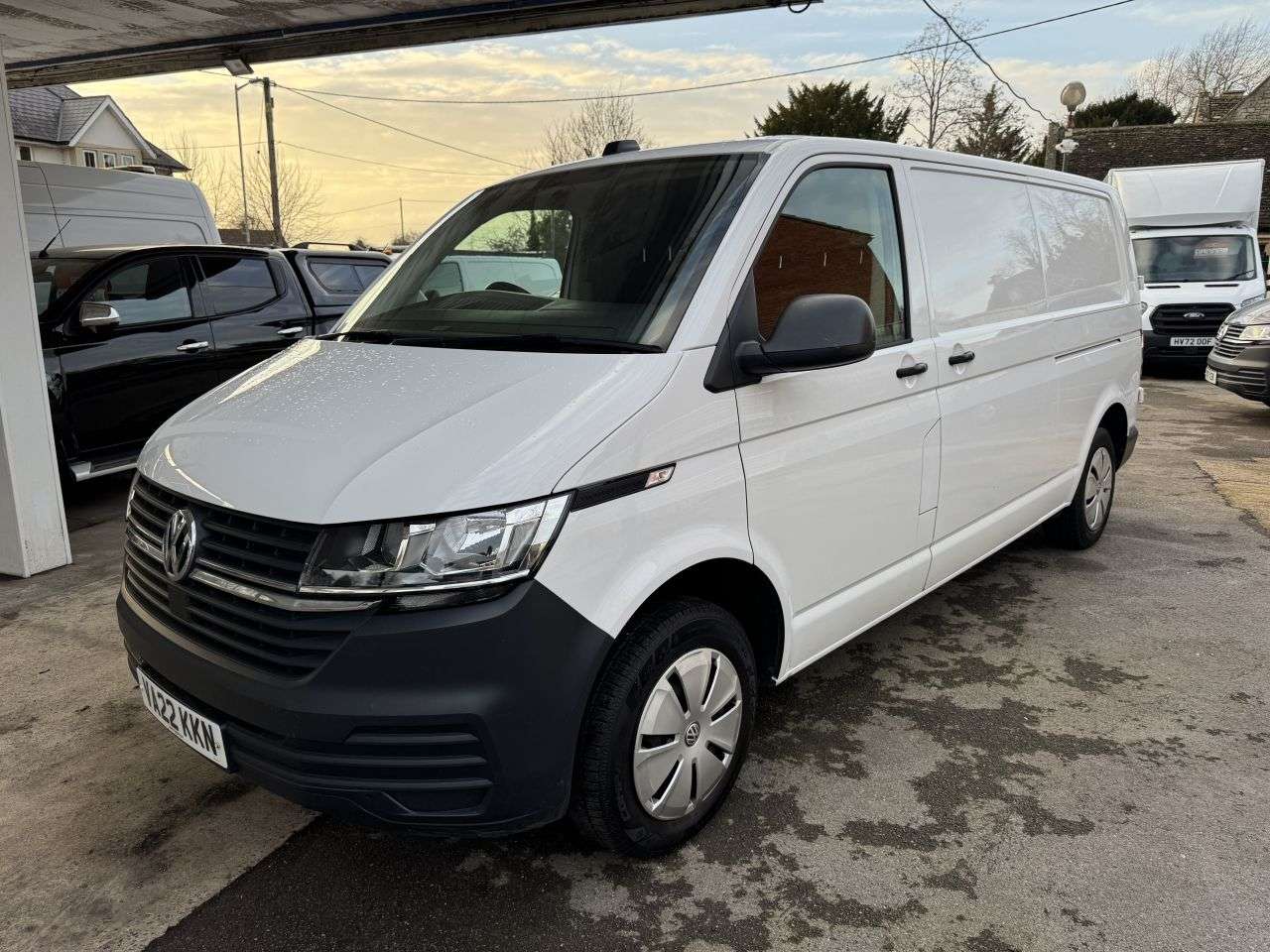 A 2022 VOLKSWAGEN TRANSPORTER 2.0 TDI T30 Startline Bussiness Panel Van 5dr Diesel Manual FWD LWB Euro 6 A 2022 VOLKSWAGEN TRANSPORTER 2.0 TDI T30 Startline Bussiness Panel Van 5dr Diesel Manual FWD LWB Euro 6