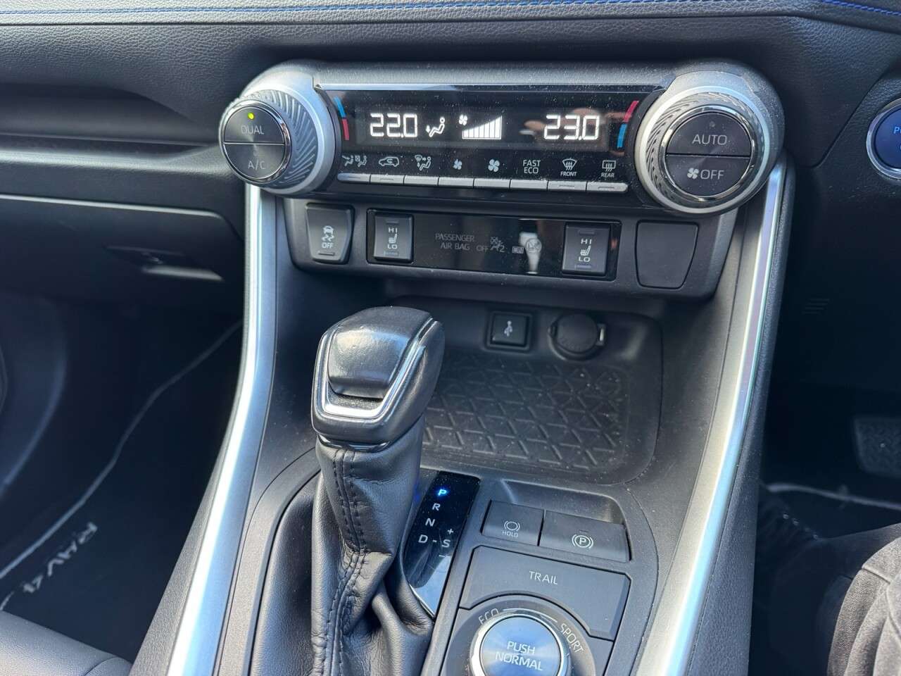 2020 TOYOTA RAV4 2020 TOYOTA RAV4