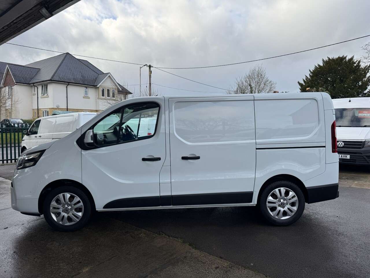 A 2023 NISSAN PRIMASTAR 2.0 dCi 28 Tekna Panel Van 5dr Diesel Manual L1 H1 Euro 6 (s/s) (110 ps) A 2023 NISSAN PRIMASTAR 2.0 dCi 28 Tekna Panel Van 5dr Diesel Manual L1 H1 Euro 6 (s/s) (110 ps)