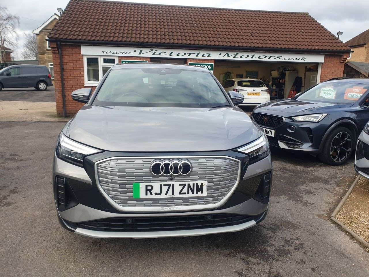A 2022 AUDI Q4 E-TRON 35 Sport Sportback 5dr Electric Auto 55kWh (170 ps) One owner 31,000 miles. A 2022 AUDI Q4 E-TRON 35 Sport Sportback 5dr Electric Auto 55kWh (170 ps) One owner 31,000 miles.