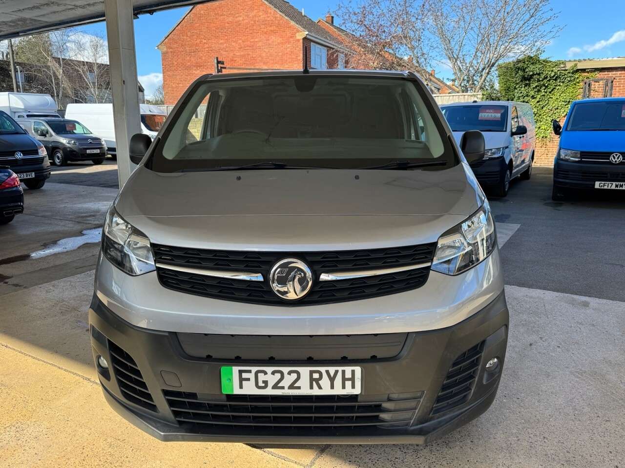 A 2022 VAUXHALL VIVARO ELECTRIC 3100 75kWh Dynamic Panel Van 6dr Electric Auto L2 H1 (7.4kW Charger) (136 p A 2022 VAUXHALL VIVARO ELECTRIC 3100 75kWh Dynamic Panel Van 6dr Electric Auto L2 H1 (7.4kW Charger) (136 p