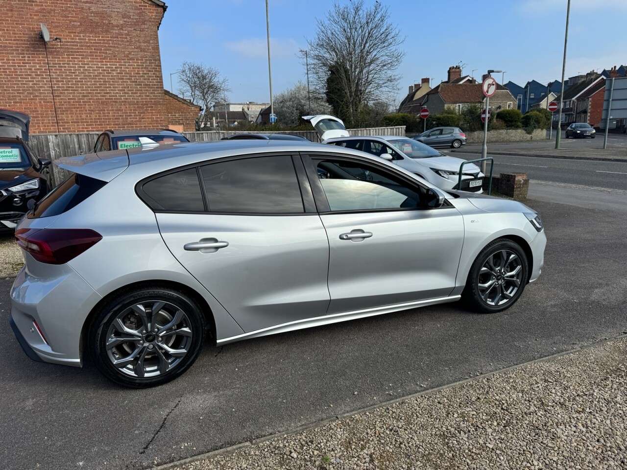 2023 FORD FOCUS 2023 FORD FOCUS