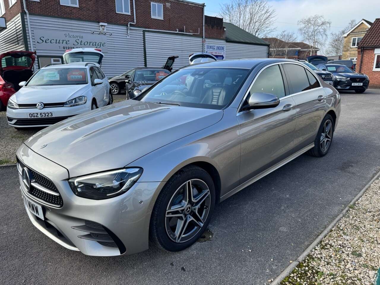 A 2021 MERCEDES-BENZ E-CLASS 2.0 E300e 13.5kWh AMG Line Edition Saloon 4dr Petrol Plug-in Hybrid G-Troni A 2021 MERCEDES-BENZ E-CLASS 2.0 E300e 13.5kWh AMG Line Edition Saloon 4dr Petrol Plug-in Hybrid G-Troni