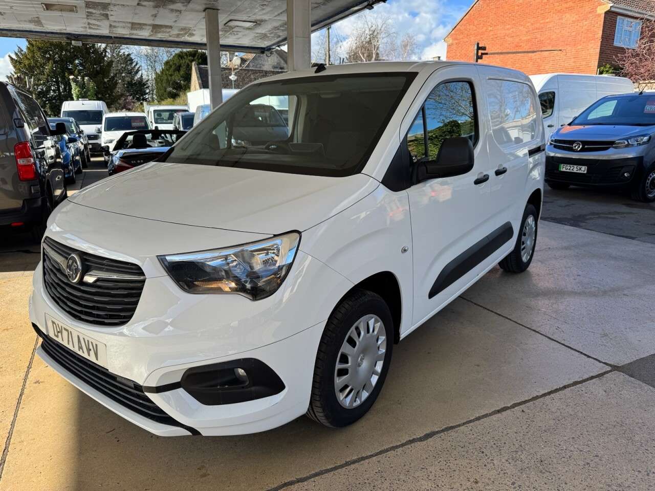 A 2021 VAUXHALL COMBO 1.5 Turbo D 2300 Sportive Panel Van 4dr Diesel Manual L1 H1 Euro 6 (100 ps) A 2021 VAUXHALL COMBO 1.5 Turbo D 2300 Sportive Panel Van 4dr Diesel Manual L1 H1 Euro 6 (100 ps)