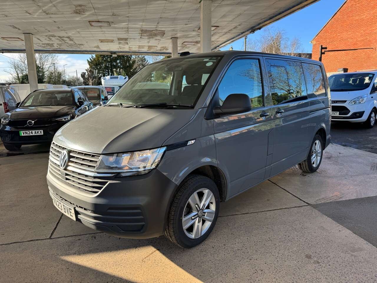 A 2023 VOLKSWAGEN TRANSPORTER 2.0 TDI T30 Startline Business Kombi Double Cab 5dr Diesel Manual FWD SWB E A 2023 VOLKSWAGEN TRANSPORTER 2.0 TDI T30 Startline Business Kombi Double Cab 5dr Diesel Manual FWD SWB E