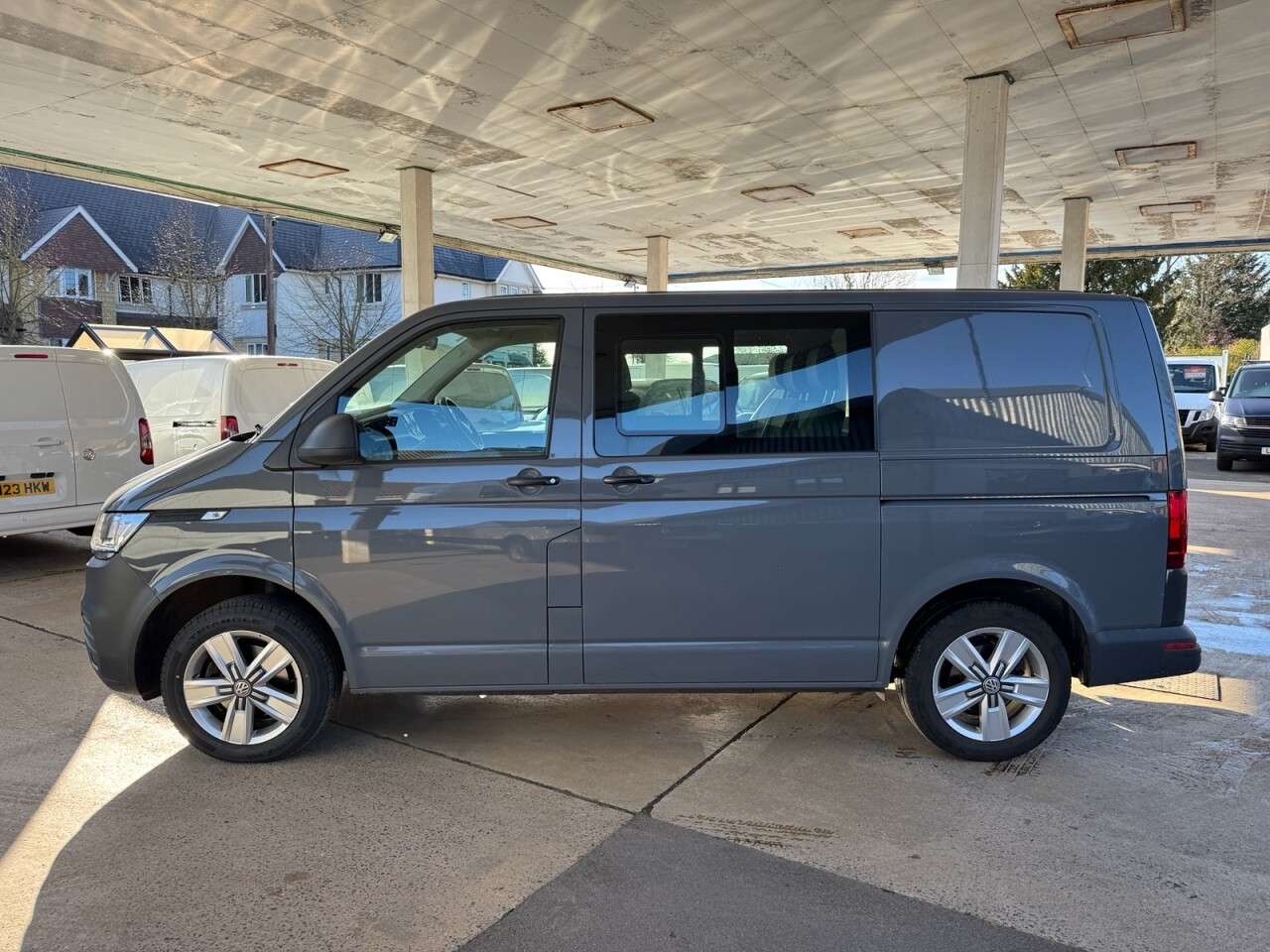 A 2023 VOLKSWAGEN TRANSPORTER 2.0 TDI T30 Startline Business Kombi Double Cab 5dr Diesel Manual FWD SWB E A 2023 VOLKSWAGEN TRANSPORTER 2.0 TDI T30 Startline Business Kombi Double Cab 5dr Diesel Manual FWD SWB E