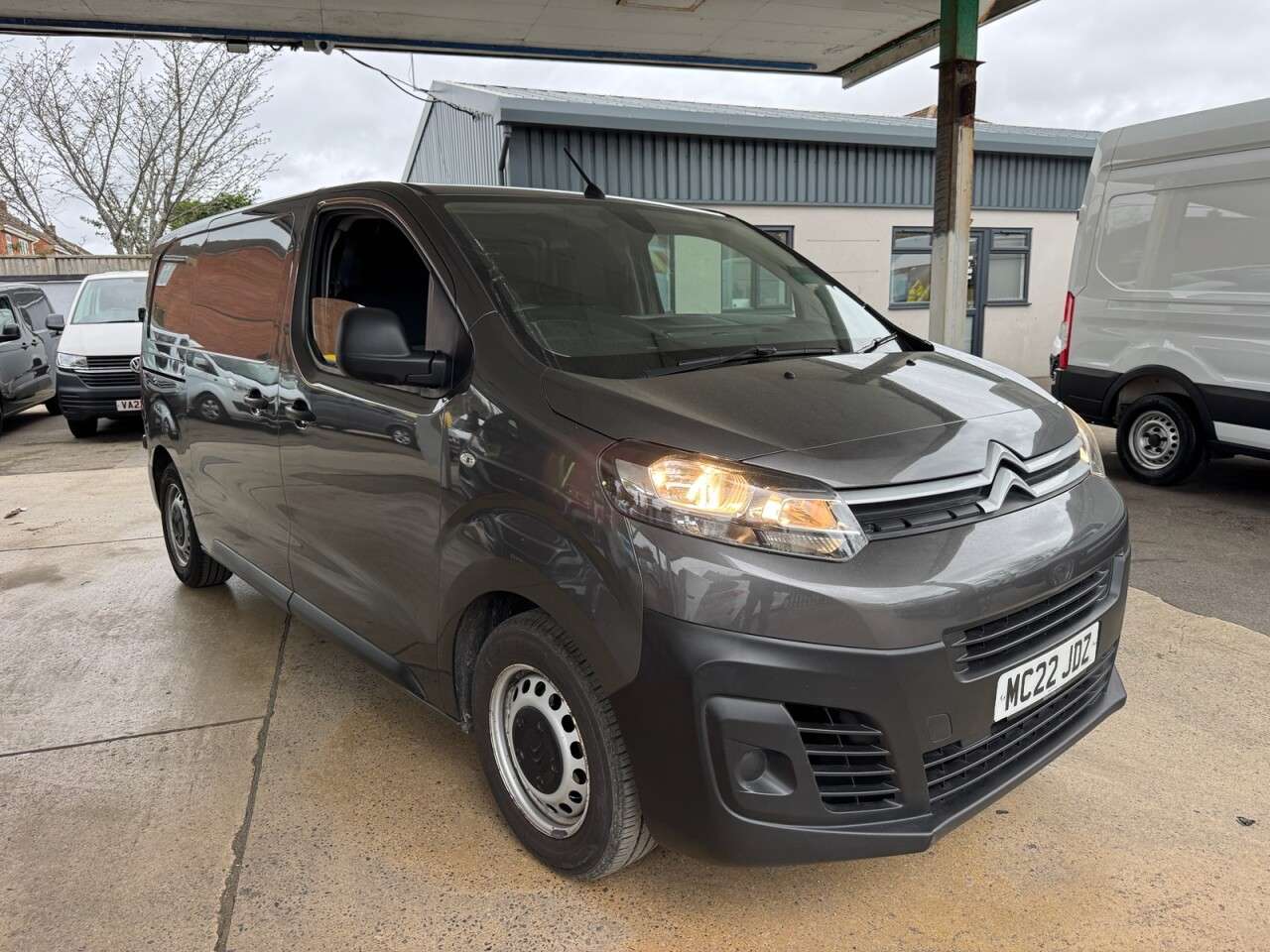 A 2022 CITROEN DISPATCH 1.5 BlueHDi 1000 Enterprise Pro M Panel Van 6dr Diesel Manual FWD 2 Euro 6 A 2022 CITROEN DISPATCH 1.5 BlueHDi 1000 Enterprise Pro M Panel Van 6dr Diesel Manual FWD 2 Euro 6
