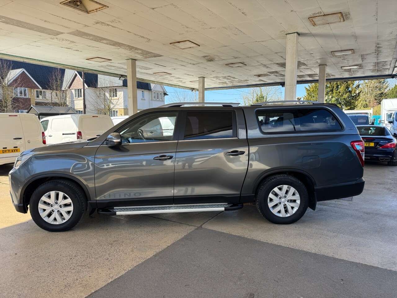 A 2022 SSANGYONG MUSSO 2.2D Rhino Pickup Double Cab 4dr Diesel Auto 4WD L3 Euro 6 (181 ps) A 2022 SSANGYONG MUSSO 2.2D Rhino Pickup Double Cab 4dr Diesel Auto 4WD L3 Euro 6 (181 ps)