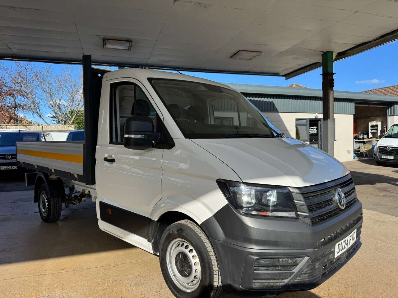 A 2024 VOLKSWAGEN CRAFTER 2.0 TDI CR35 Startline Dropside 2dr Diesel Manual FWD MWB Euro 6 (s/s) (ETG A 2024 VOLKSWAGEN CRAFTER 2.0 TDI CR35 Startline Dropside 2dr Diesel Manual FWD MWB Euro 6 (s/s) (ETG