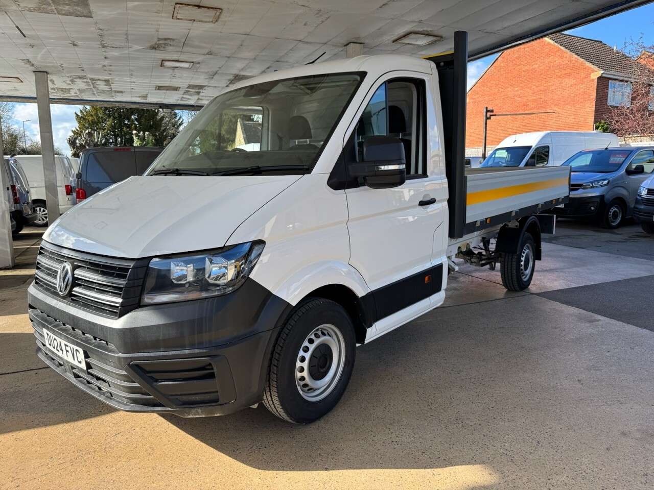 A 2024 VOLKSWAGEN CRAFTER 2.0 TDI CR35 Startline Dropside 2dr Diesel Manual FWD MWB Euro 6 (s/s) (ETG A 2024 VOLKSWAGEN CRAFTER 2.0 TDI CR35 Startline Dropside 2dr Diesel Manual FWD MWB Euro 6 (s/s) (ETG