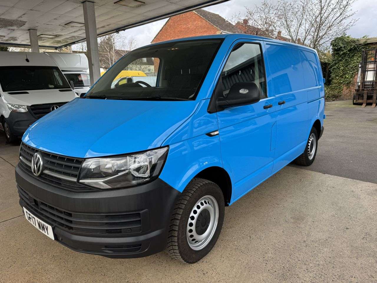 A 2017 VOLKSWAGEN TRANSPORTER 2.0 TDI T30 BlueMotion Tech Startline Panel Van 5dr Diesel Manual FWD SWB E A 2017 VOLKSWAGEN TRANSPORTER 2.0 TDI T30 BlueMotion Tech Startline Panel Van 5dr Diesel Manual FWD SWB E