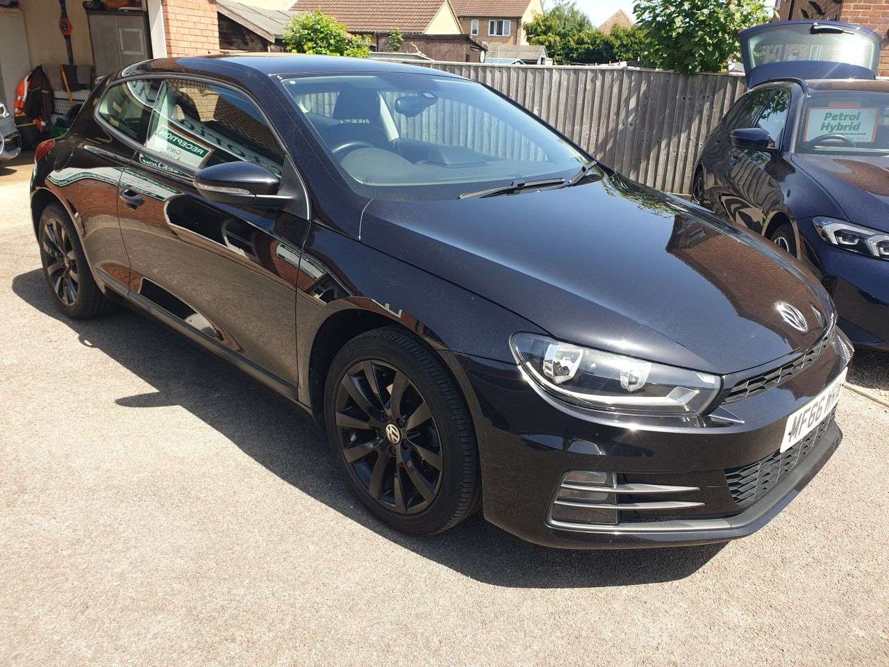 A 2016 VOLKSWAGEN SCIROCCO 1.4 TSI BlueMotion Tech Hatchback 3dr Petrol Manual Euro 6 (s/s) (125 ps) 1 A 2016 VOLKSWAGEN SCIROCCO 1.4 TSI BlueMotion Tech Hatchback 3dr Petrol Manual Euro 6 (s/s) (125 ps) 1