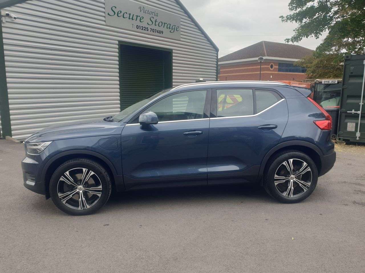A 2021 VOLVO XC40 1.5h T5 Twin Engine Recharge 10.7kWh Inscription SUV 5dr Petrol Plug-in Hyb A 2021 VOLVO XC40 1.5h T5 Twin Engine Recharge 10.7kWh Inscription SUV 5dr Petrol Plug-in Hyb