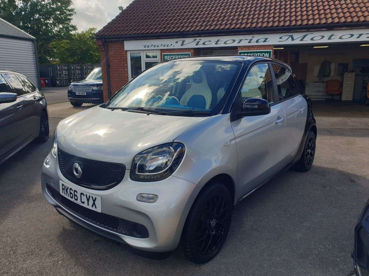 A 2016 SMART FORFOUR 1.0 Proxy Hatchback 5dr Petrol Manual Euro 6 (s/s) (71 ps) Four Doors Four A 2016 SMART FORFOUR 1.0 Proxy Hatchback 5dr Petrol Manual Euro 6 (s/s) (71 ps) Four Doors Four