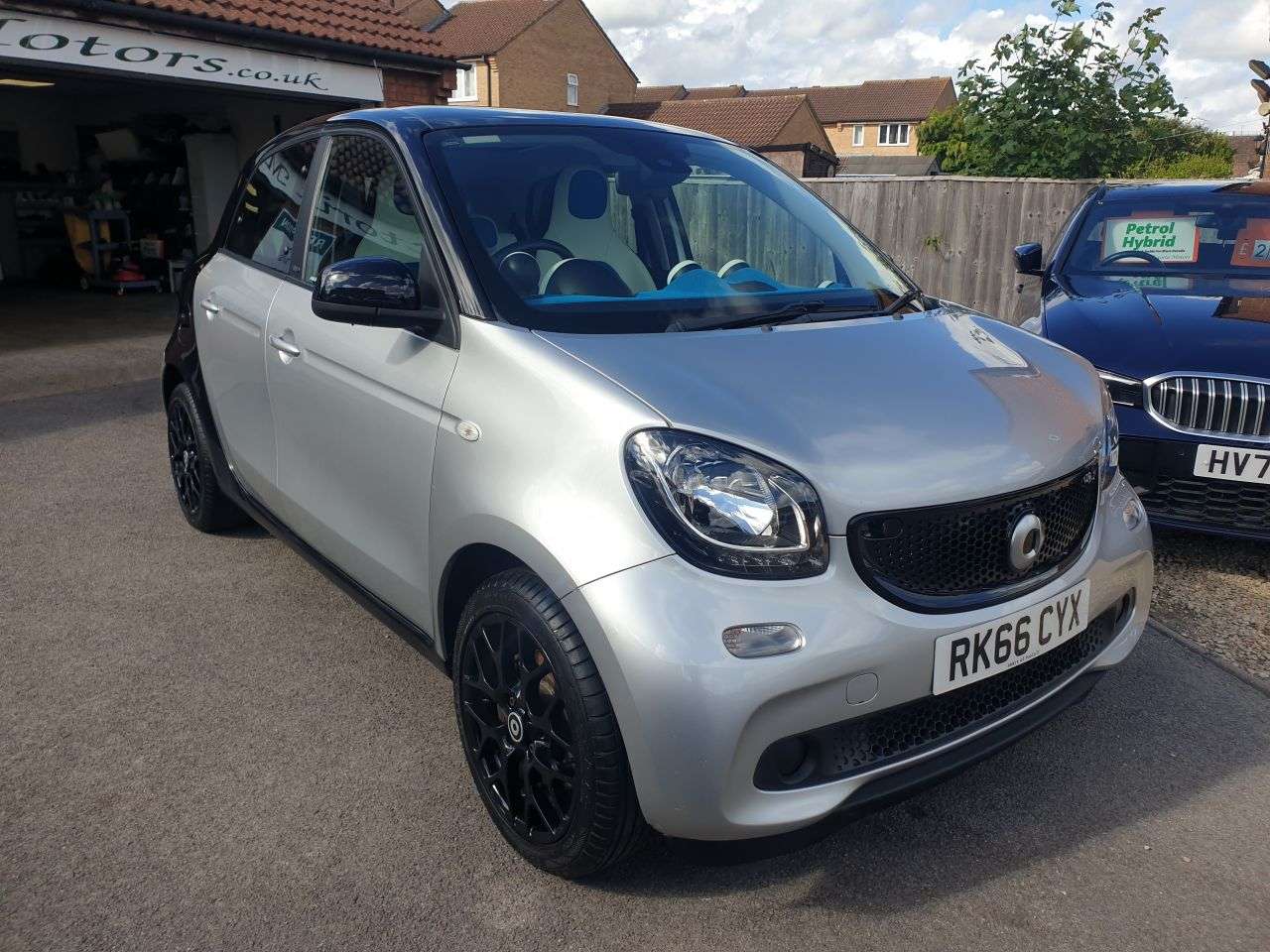 A 2016 SMART FORFOUR 1.0 Proxy Hatchback 5dr Petrol Manual Euro 6 (s/s) (71 ps) Four Doors Four A 2016 SMART FORFOUR 1.0 Proxy Hatchback 5dr Petrol Manual Euro 6 (s/s) (71 ps) Four Doors Four