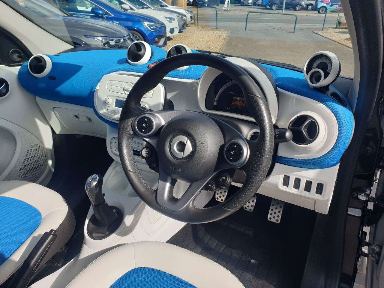 2016 SMART FORFOUR 2016 SMART FORFOUR