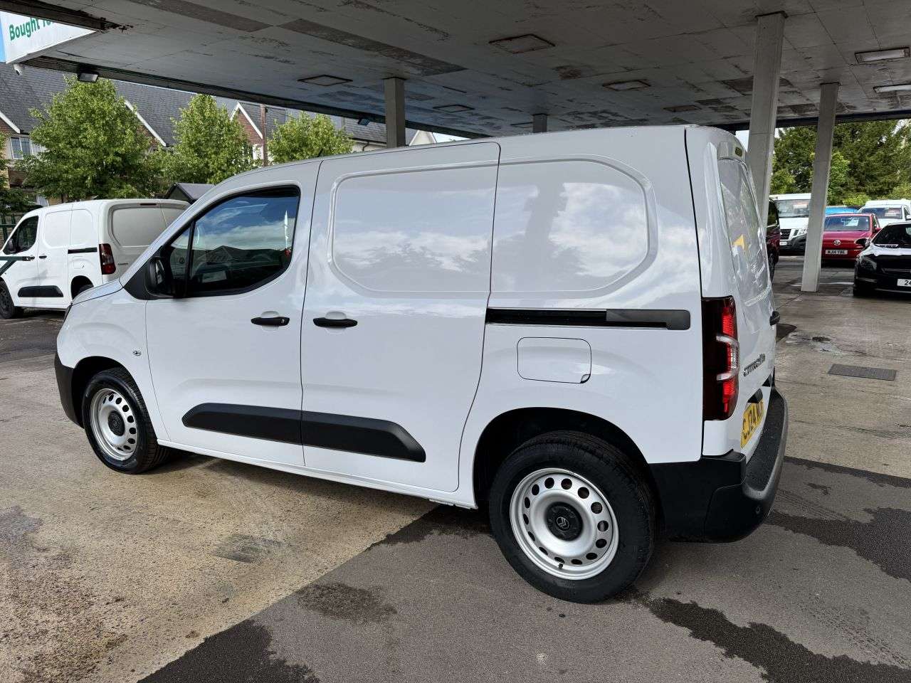 A 2024 CITROEN BERLINGO 1.5 BlueHDi 1000 Enterprise M Panel Van 5dr Diesel Manual SWB Euro 6 (s/s) A 2024 CITROEN BERLINGO 1.5 BlueHDi 1000 Enterprise M Panel Van 5dr Diesel Manual SWB Euro 6 (s/s)