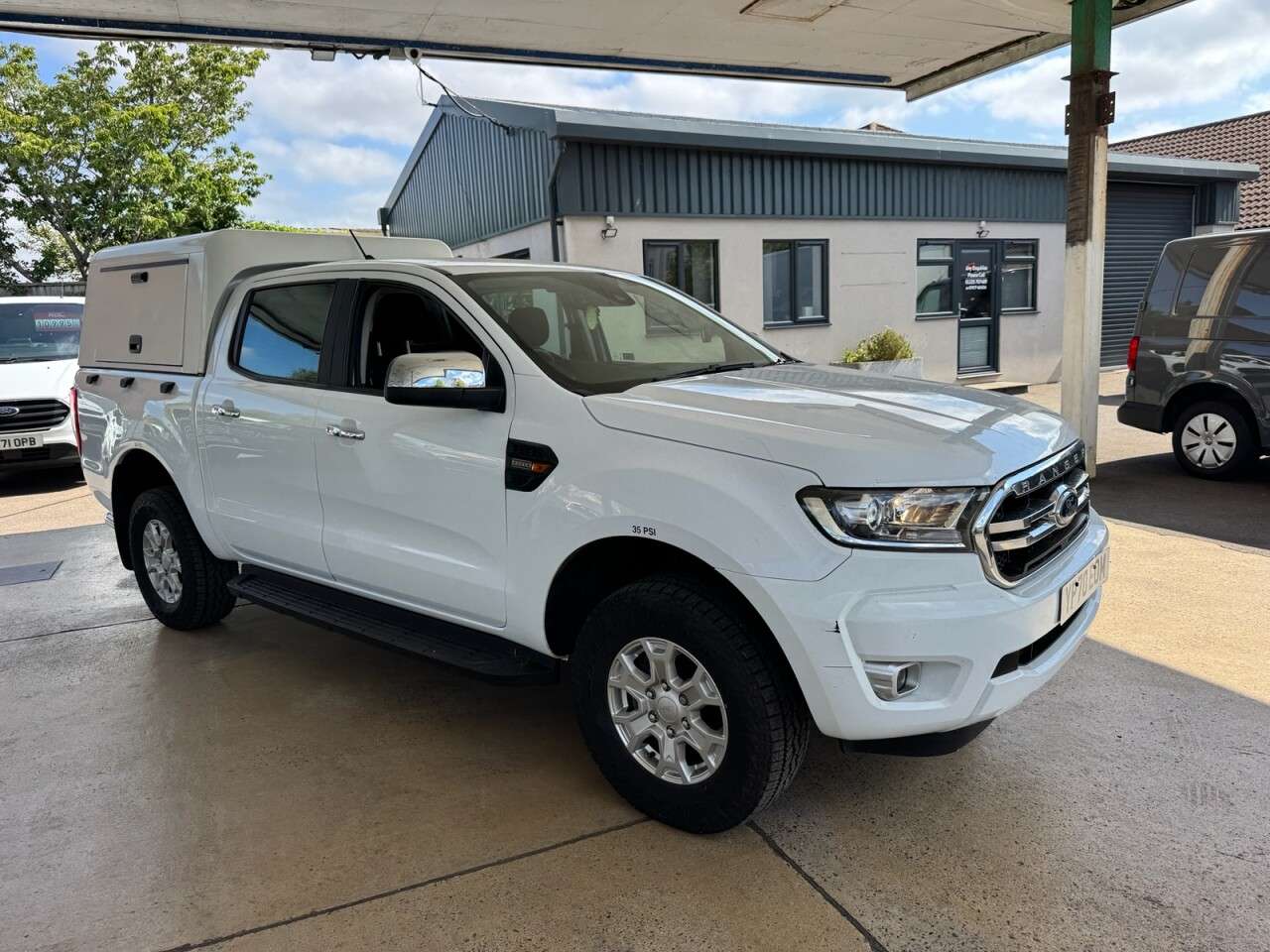 A 2021 FORD RANGER 2.0 EcoBlue XLT Pickup Double Cab 4dr Diesel Manual 4WD Euro 6 (s/s) (170 p A 2021 FORD RANGER 2.0 EcoBlue XLT Pickup Double Cab 4dr Diesel Manual 4WD Euro 6 (s/s) (170 p