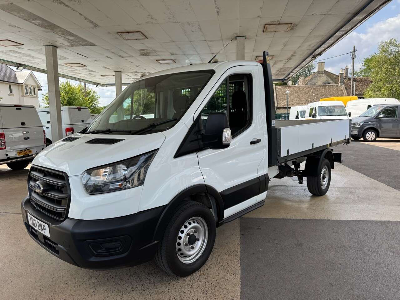 A 2021 FORD TRANSIT 2.0 350 EcoBlue HD Leader TIPPER ONE STOP BODY 2dr Diesel Manual RWD L2 Eur A 2021 FORD TRANSIT 2.0 350 EcoBlue HD Leader TIPPER ONE STOP BODY 2dr Diesel Manual RWD L2 Eur