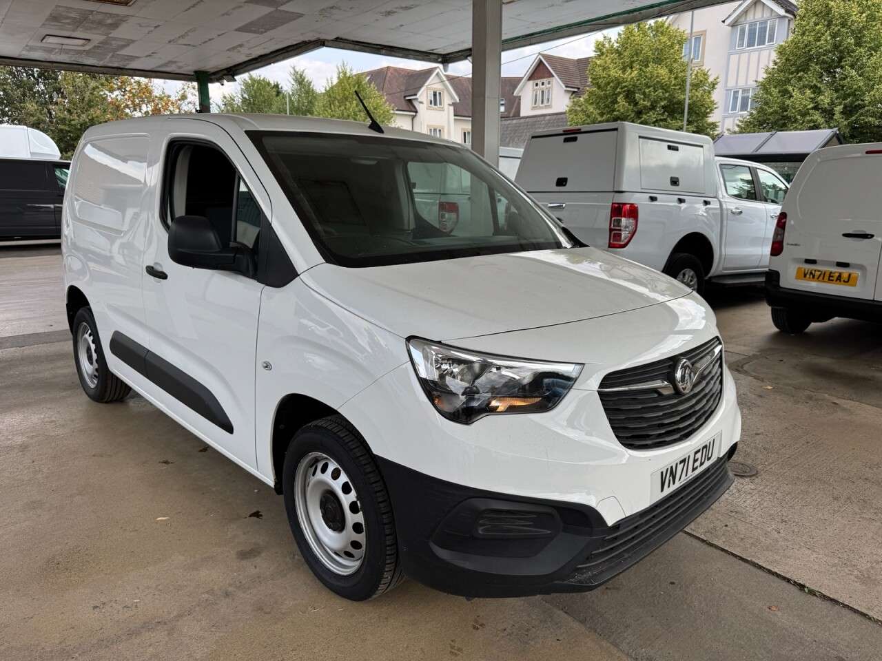 A 2021 VAUXHALL COMBO 1.5 Turbo D 2300 Dynamic Panel Van 4dr Diesel Manual L1 H1 Euro 6 (100 ps) A 2021 VAUXHALL COMBO 1.5 Turbo D 2300 Dynamic Panel Van 4dr Diesel Manual L1 H1 Euro 6 (100 ps)