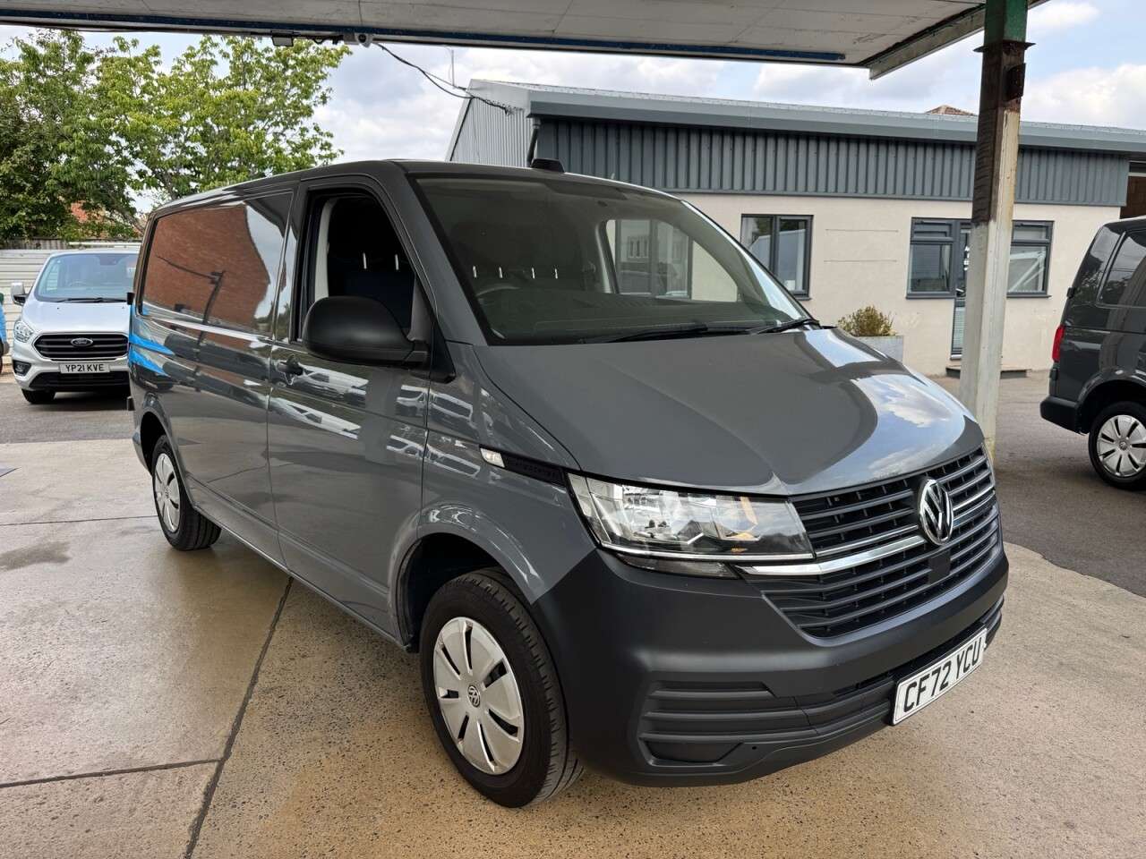 A 2023 VOLKSWAGEN TRANSPORTER 2.0 TDI T28 Startline Business Panel Van 5dr Diesel Manual FWD SWB Euro 6 ( A 2023 VOLKSWAGEN TRANSPORTER 2.0 TDI T28 Startline Business Panel Van 5dr Diesel Manual FWD SWB Euro 6 (