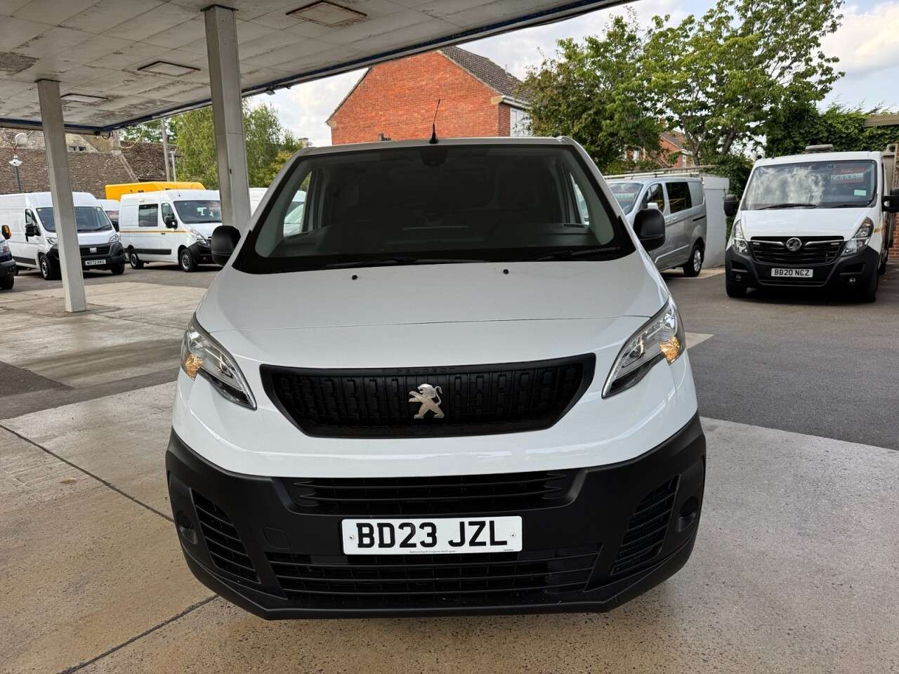 A 2023 PEUGEOT EXPERT 1.5 BlueHDi 1000 Professional Premium + Long Panel Van 6dr Diesel Manual LW A 2023 PEUGEOT EXPERT 1.5 BlueHDi 1000 Professional Premium + Long Panel Van 6dr Diesel Manual LW