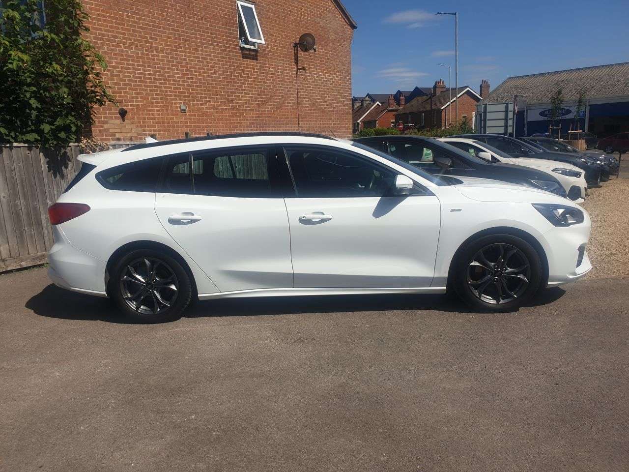 A 2020 FORD FOCUS 1.5 EcoBlue ST-Line Estate 5dr Diesel Manual Euro 6 (s/s) (120 ps) focus es A 2020 FORD FOCUS 1.5 EcoBlue ST-Line Estate 5dr Diesel Manual Euro 6 (s/s) (120 ps) focus es