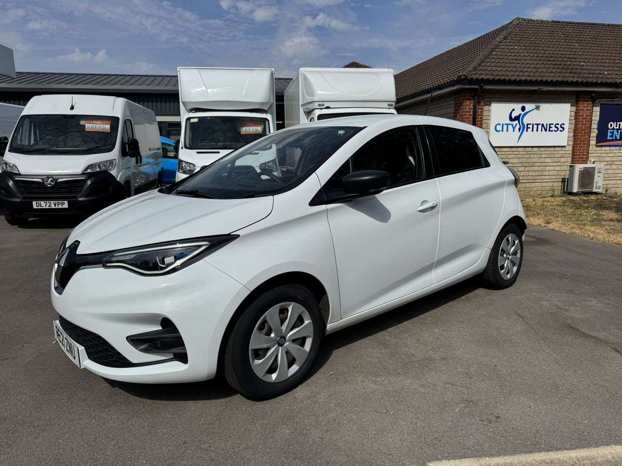 A 2021 RENAULT ZOE R110 52kWh Business Car Derived Van 3dr Electric Auto (i) (107 bhp) A 2021 RENAULT ZOE R110 52kWh Business Car Derived Van 3dr Electric Auto (i) (107 bhp)