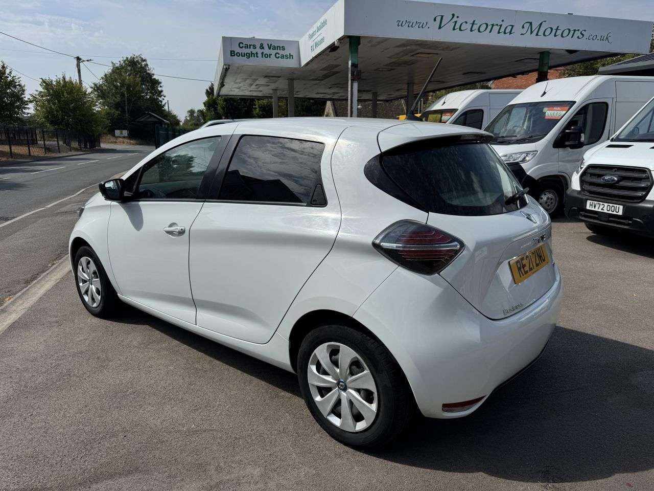 A 2021 RENAULT ZOE R110 52kWh Business Car Derived Van 3dr Electric Auto (i) (107 bhp) A 2021 RENAULT ZOE R110 52kWh Business Car Derived Van 3dr Electric Auto (i) (107 bhp)