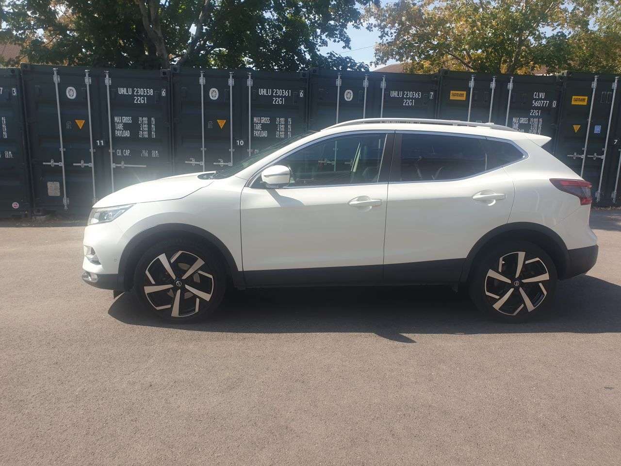 A 2017 NISSAN QASHQAI 1.5 dCi Tekna SUV 5dr Diesel Manual Euro 6 (s/s) (110 ps) Panoramic roof, 1 A 2017 NISSAN QASHQAI 1.5 dCi Tekna SUV 5dr Diesel Manual Euro 6 (s/s) (110 ps) Panoramic roof, 1