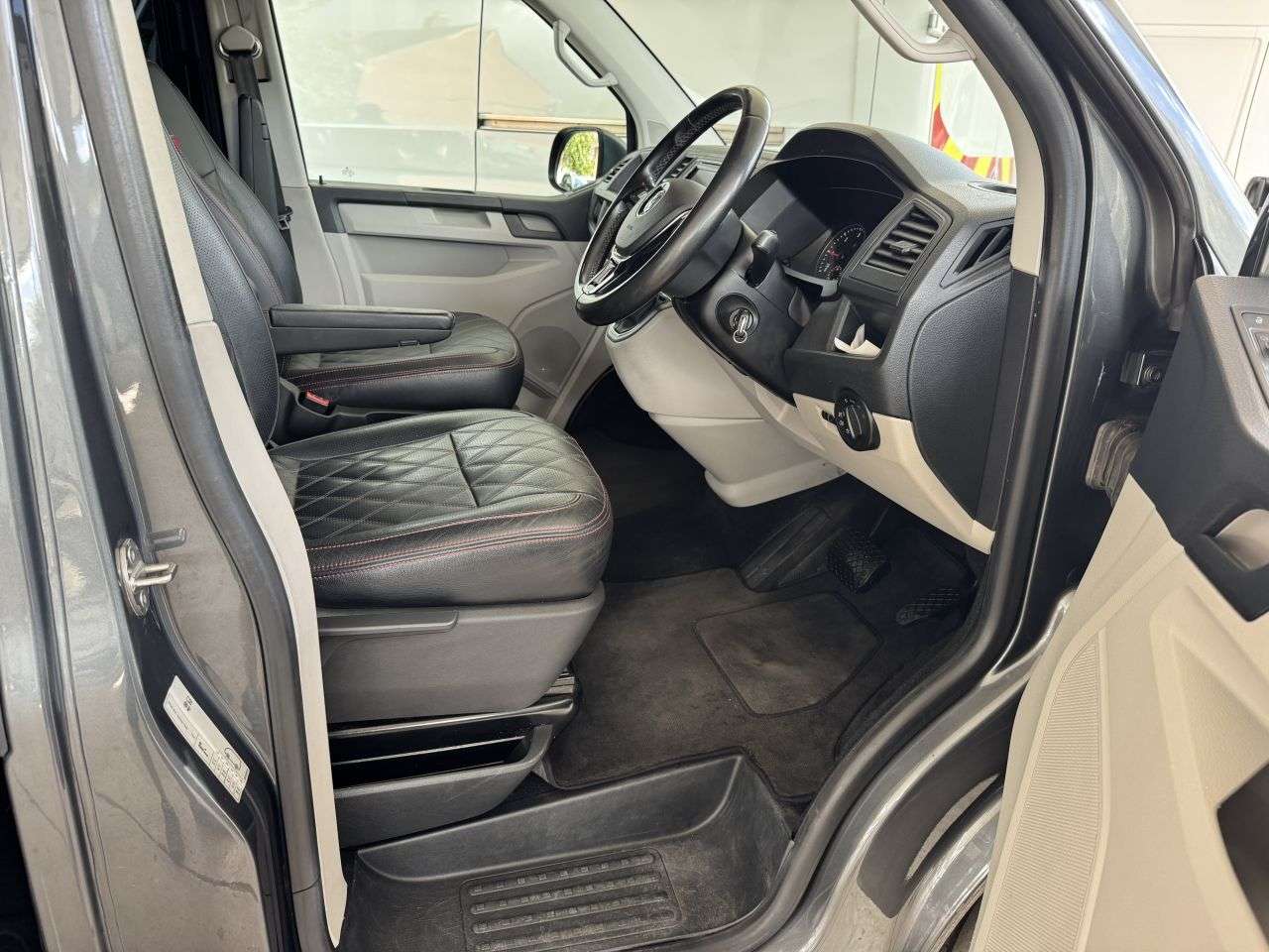 2017 VOLKSWAGEN TRANSPORTER 2017 VOLKSWAGEN TRANSPORTER