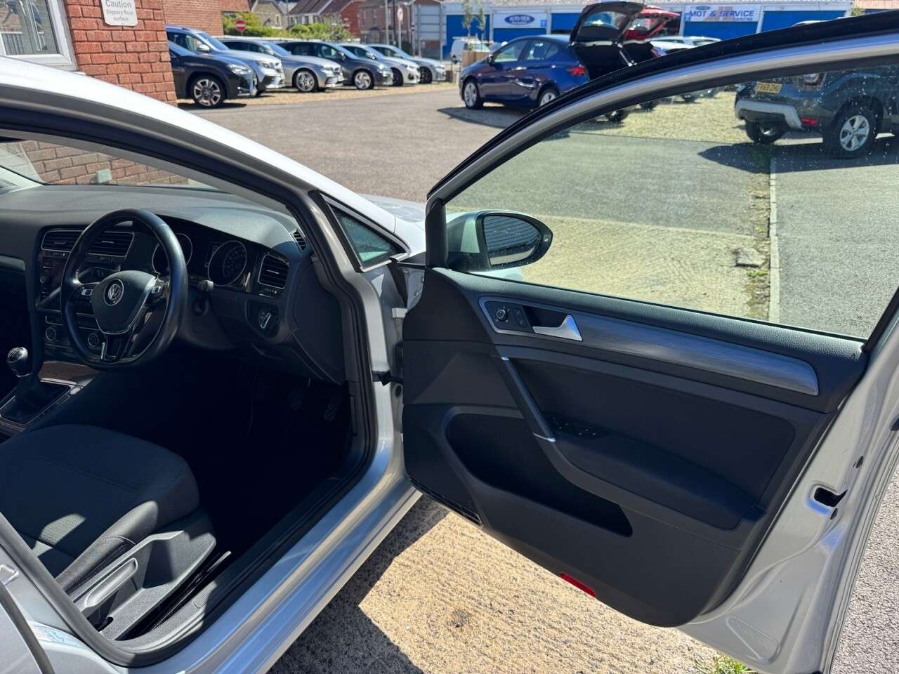 2020 VOLKSWAGEN GOLF 2020 VOLKSWAGEN GOLF