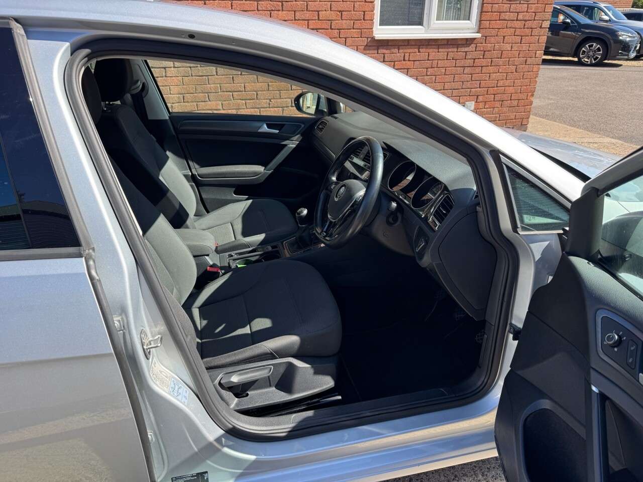 2020 VOLKSWAGEN GOLF 2020 VOLKSWAGEN GOLF
