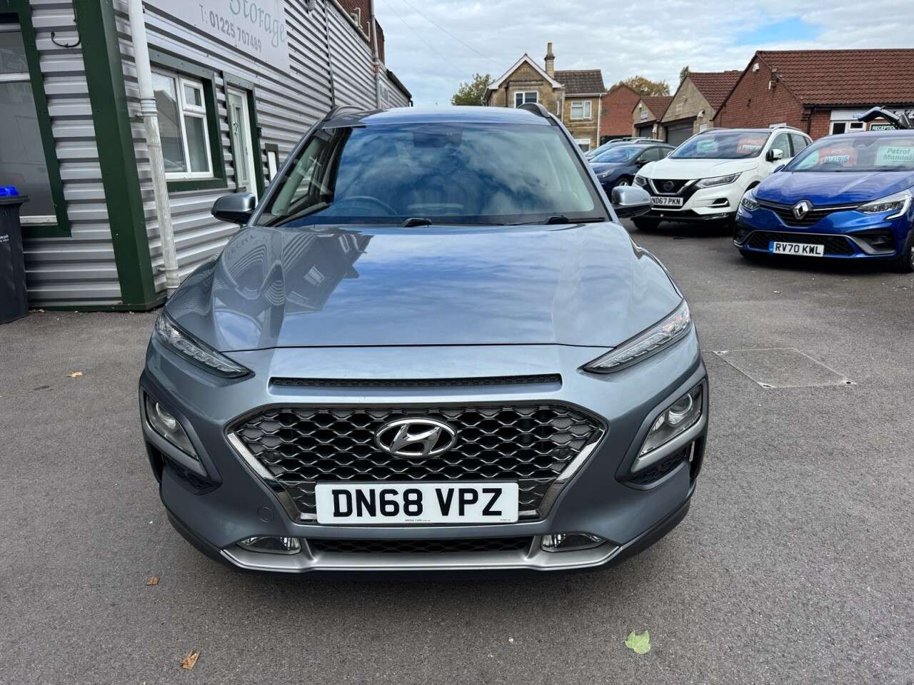 A 2018 HYUNDAI KONA 1.0 T-GDi Blue Drive Premium SE SUV 5dr Petrol Manual Euro 6 (s/s) (120 ps) A 2018 HYUNDAI KONA 1.0 T-GDi Blue Drive Premium SE SUV 5dr Petrol Manual Euro 6 (s/s) (120 ps)
