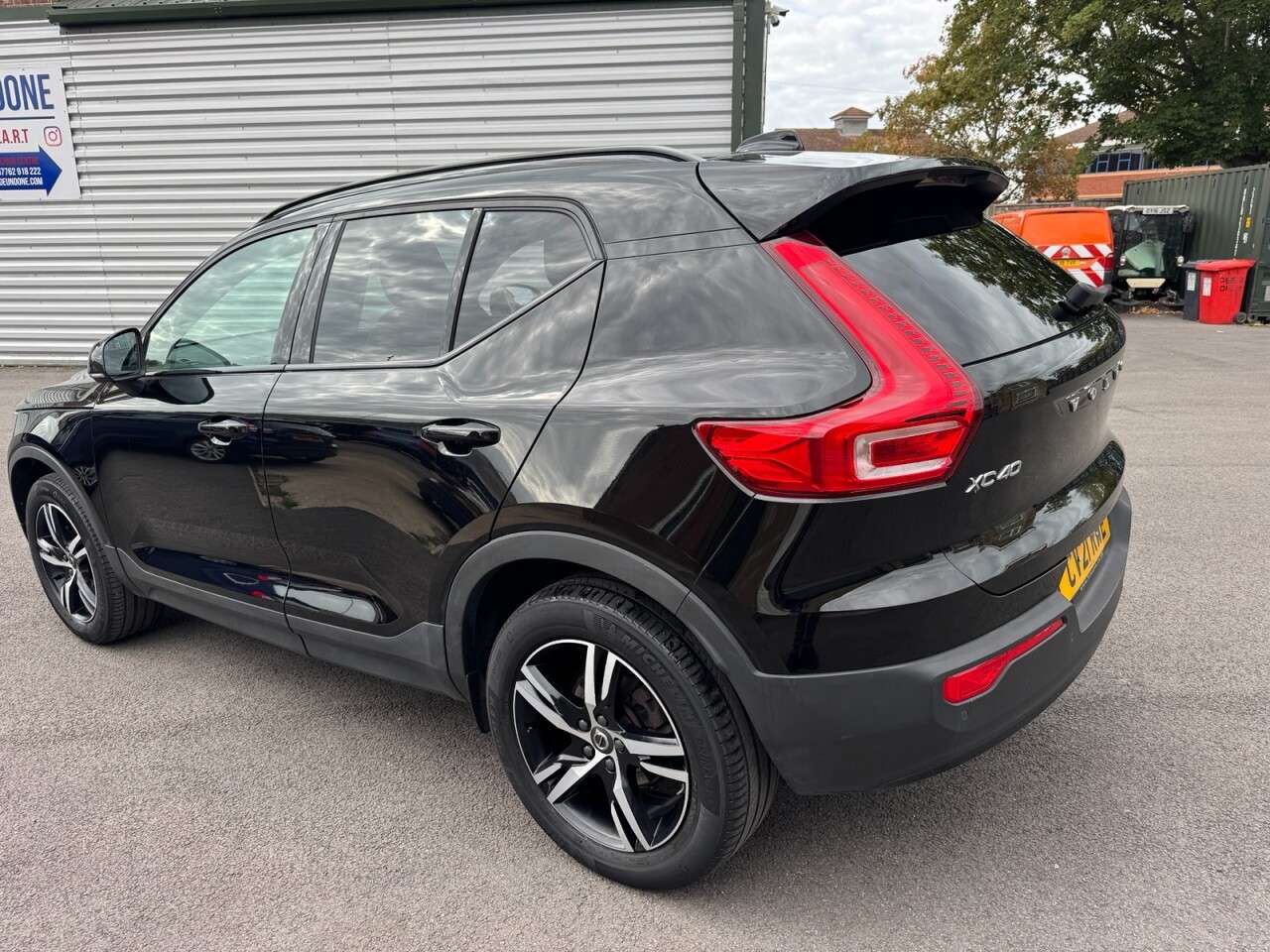 2021 VOLVO XC40 2021 VOLVO XC40