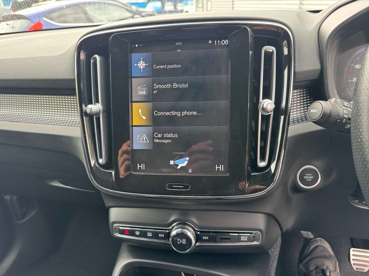 2021 VOLVO XC40 2021 VOLVO XC40