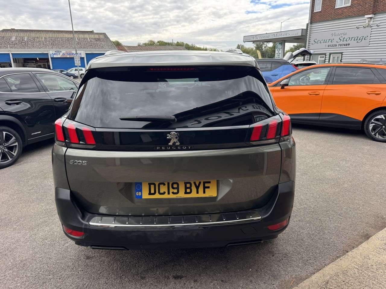2019 PEUGEOT 5008 2019 PEUGEOT 5008