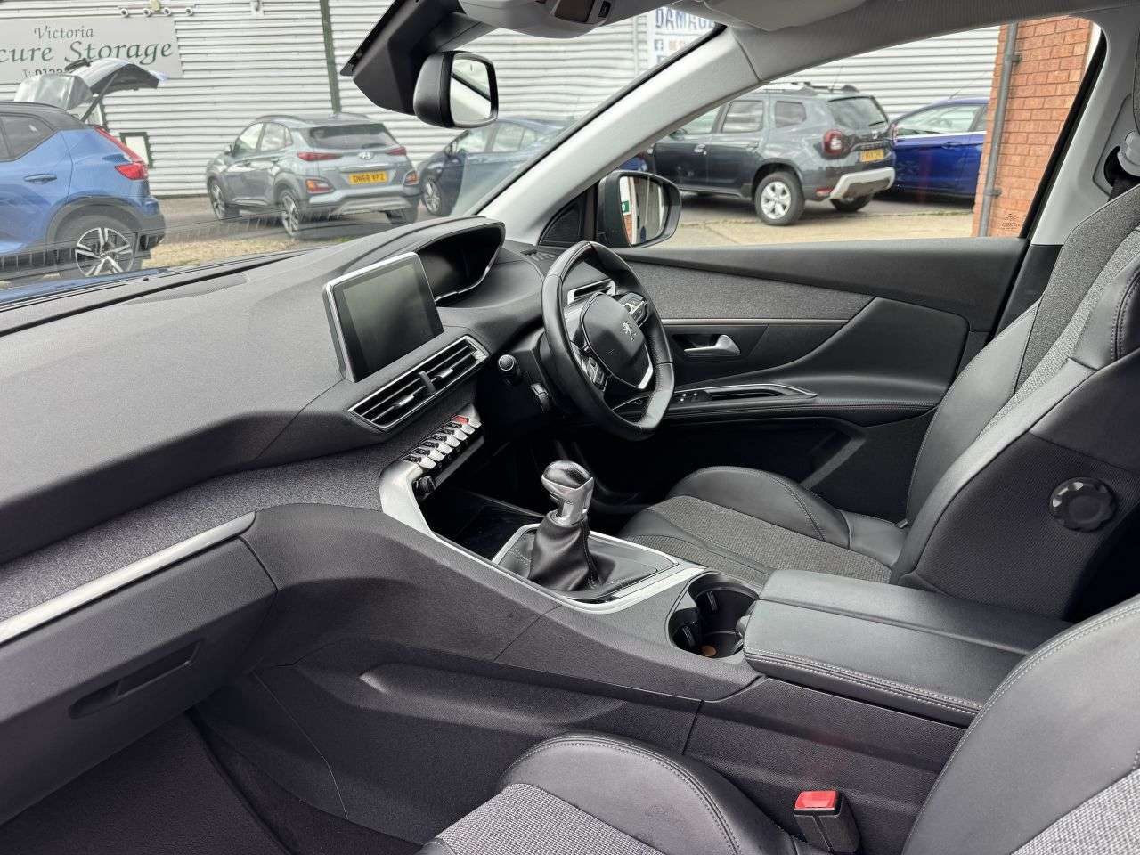 2019 PEUGEOT 5008 2019 PEUGEOT 5008