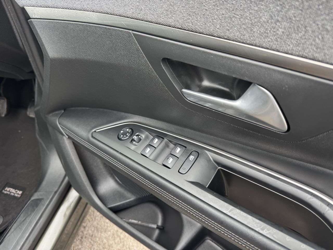 2019 PEUGEOT 5008 2019 PEUGEOT 5008