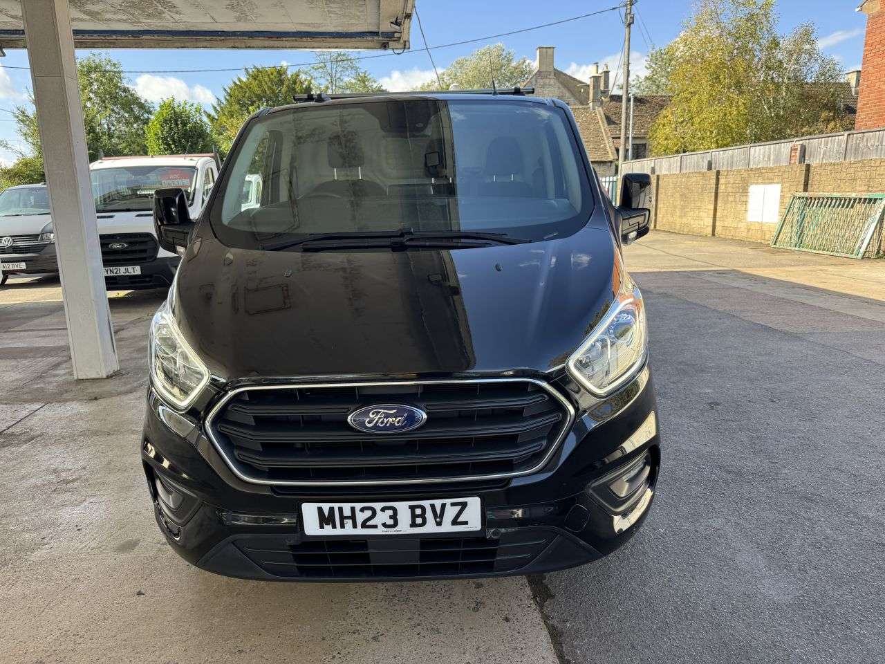 A 2023 FORD TRANSIT CUSTOM 2.0 300 EcoBlue Limited Panel Van 5dr Diesel Manual L2 H1 Euro 6 (s/s) (130 A 2023 FORD TRANSIT CUSTOM 2.0 300 EcoBlue Limited Panel Van 5dr Diesel Manual L2 H1 Euro 6 (s/s) (130