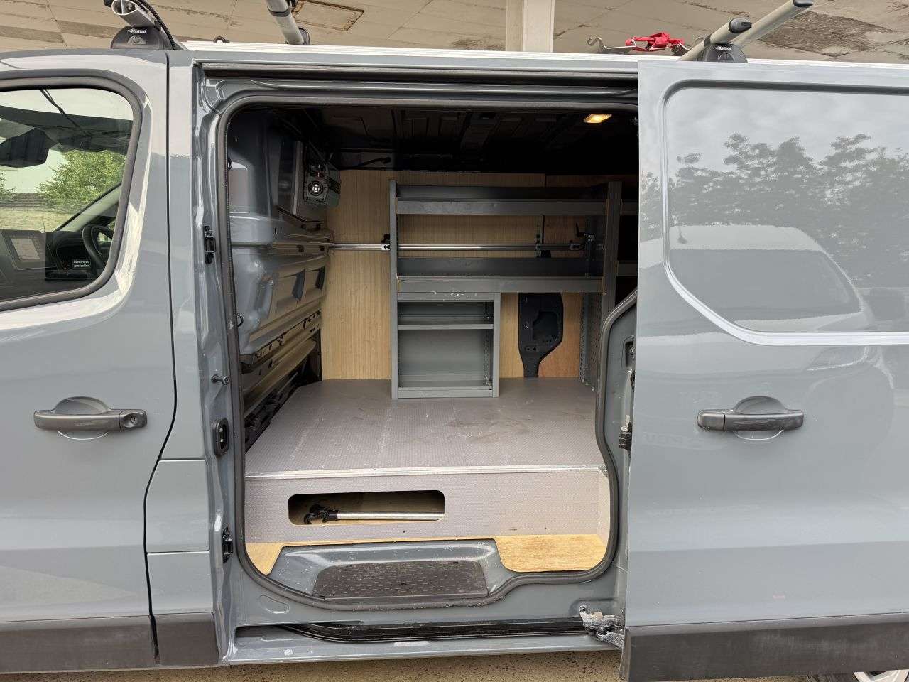2024 RENAULT TRAFIC 2024 RENAULT TRAFIC