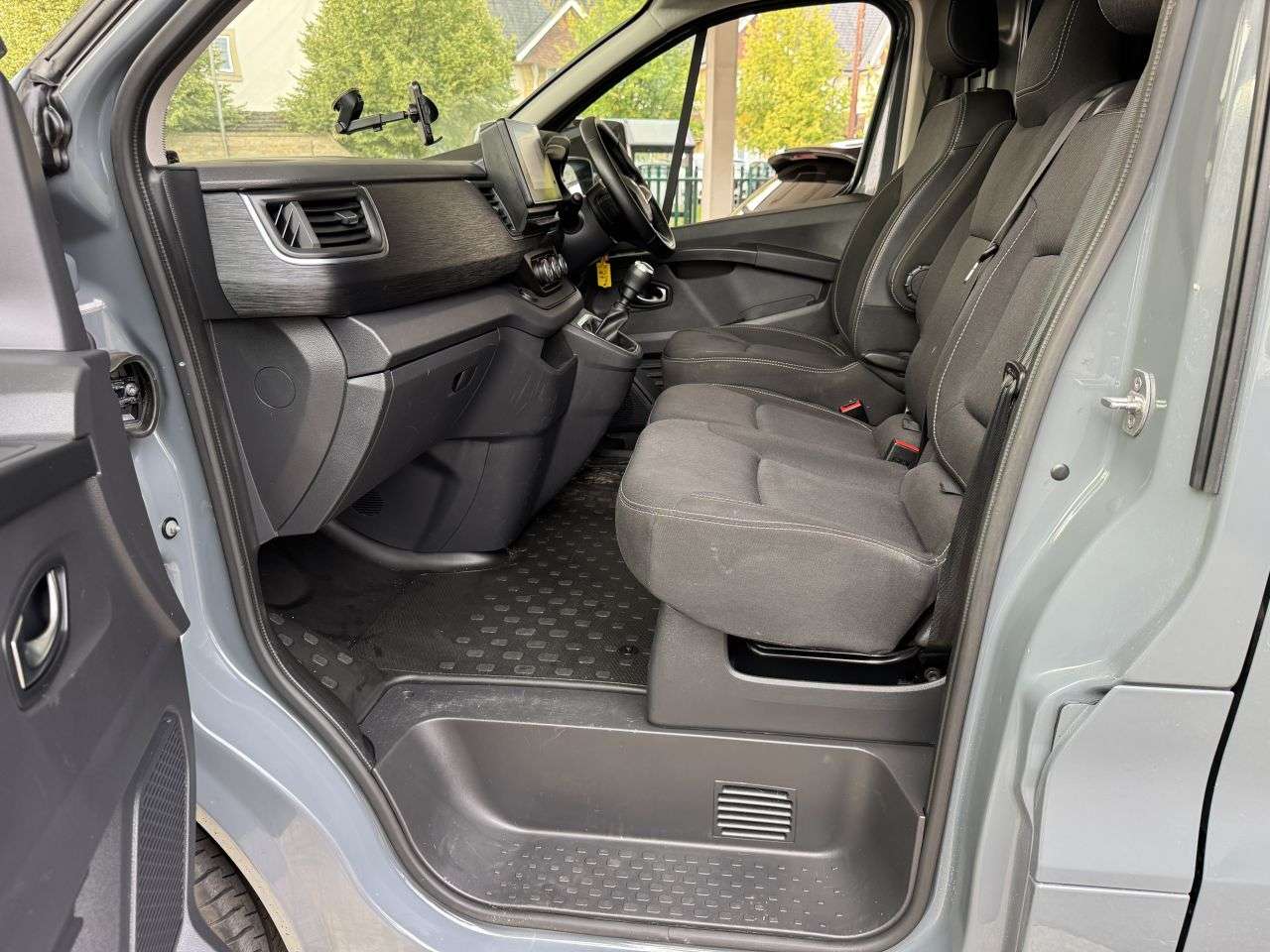 2024 RENAULT TRAFIC 2024 RENAULT TRAFIC