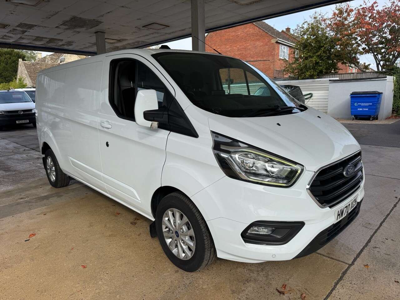 A 2020 FORD TRANSIT CUSTOM 2.0 300 EcoBlue Limited Panel Van 5dr Diesel Manual L2 H1 Euro 6 (s/s) (130 A 2020 FORD TRANSIT CUSTOM 2.0 300 EcoBlue Limited Panel Van 5dr Diesel Manual L2 H1 Euro 6 (s/s) (130