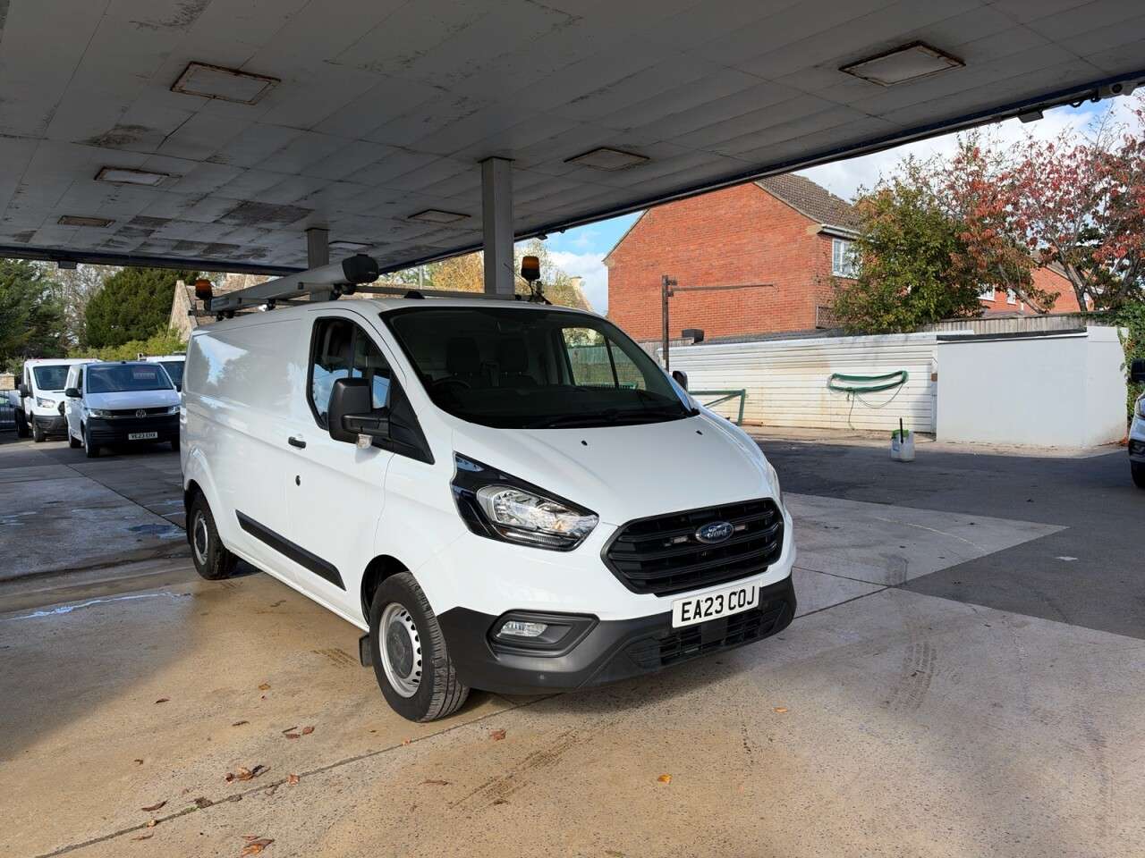 A 2023 FORD TRANSIT CUSTOM 2.0 300 EcoBlue Leader Panel Van 5dr Diesel Manual L2 H1 Euro 6 (s/s) (105 A 2023 FORD TRANSIT CUSTOM 2.0 300 EcoBlue Leader Panel Van 5dr Diesel Manual L2 H1 Euro 6 (s/s) (105