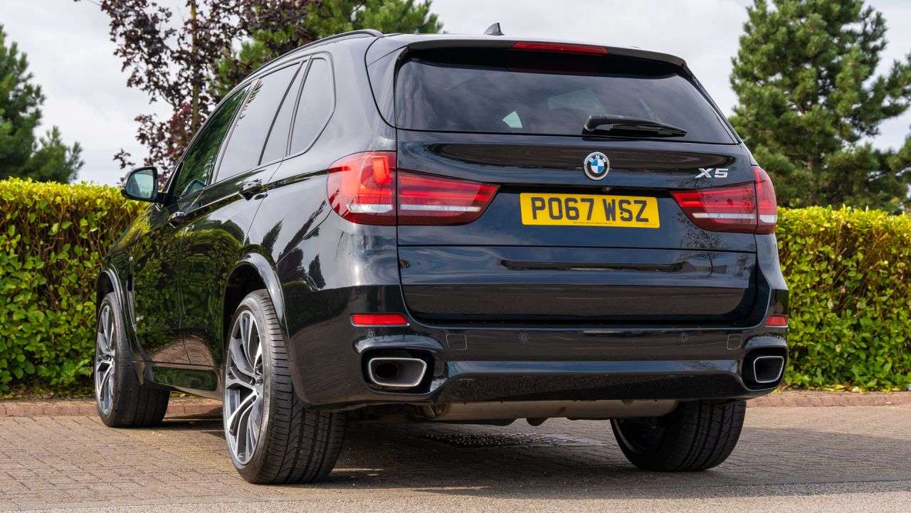 null BMW X5 null BMW X5