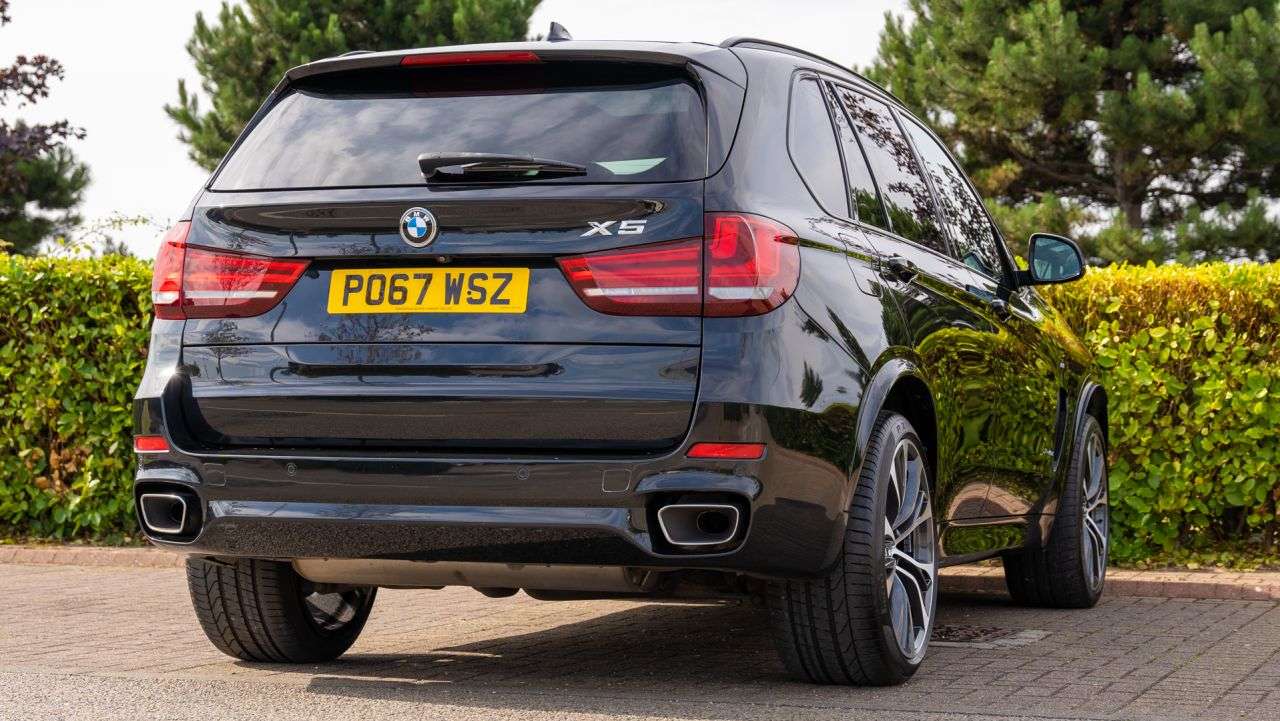 null BMW X5 null BMW X5